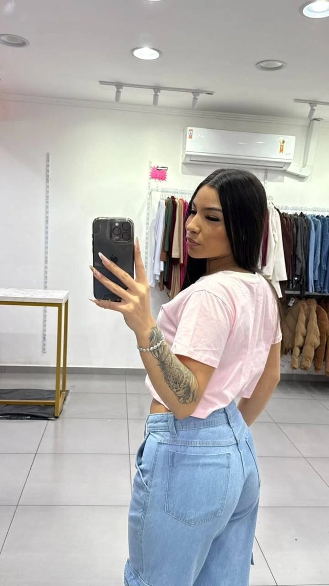 T-shirt Curta New York Rosa Com Escrita Branca e Gola Branca, foto 2
