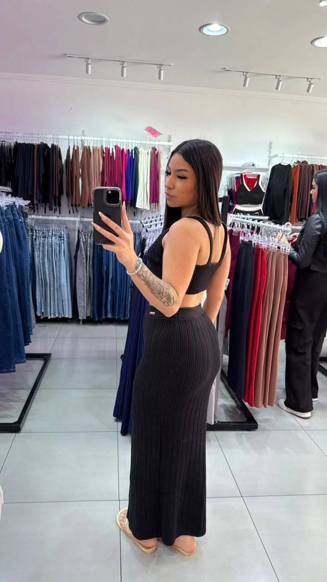 Conjunto Luxxo Em Tricô Regata E Saia Com Fenda na Lateral Preto, foto 2