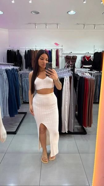 Conjunto Luxxo Em Tricô Regata E Saia Com Fenda na Lateral Branco