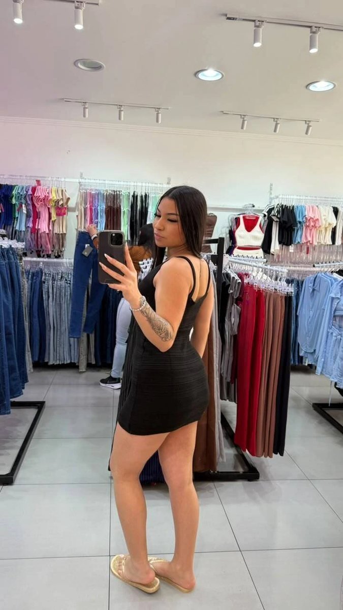 Vestido Luxxo De Alcinha Em Tricô Preto, foto 2
