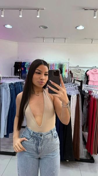 Body Poliamida Decotado No Seios Bege