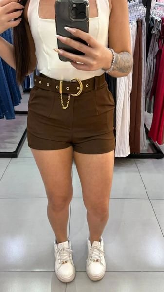 Marrom