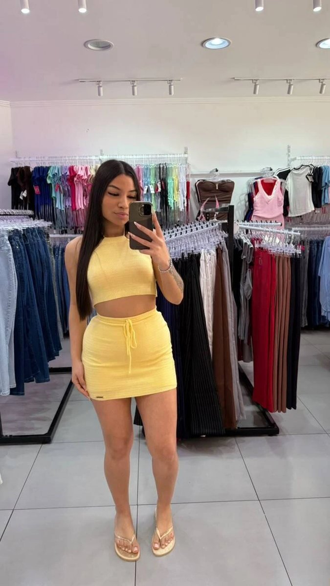 Conjunto Luxxo Croped Com Ajuste No Pescoço E Na Cintura Amarelo