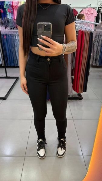 Calça Skinny Preta Peg Vest