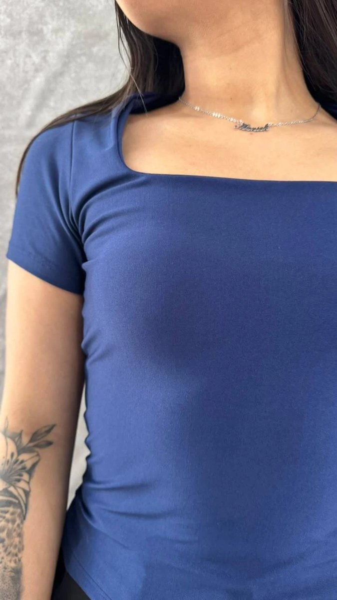 Blusa Gola Quadrada em Suplex Azul Marinho, foto 2