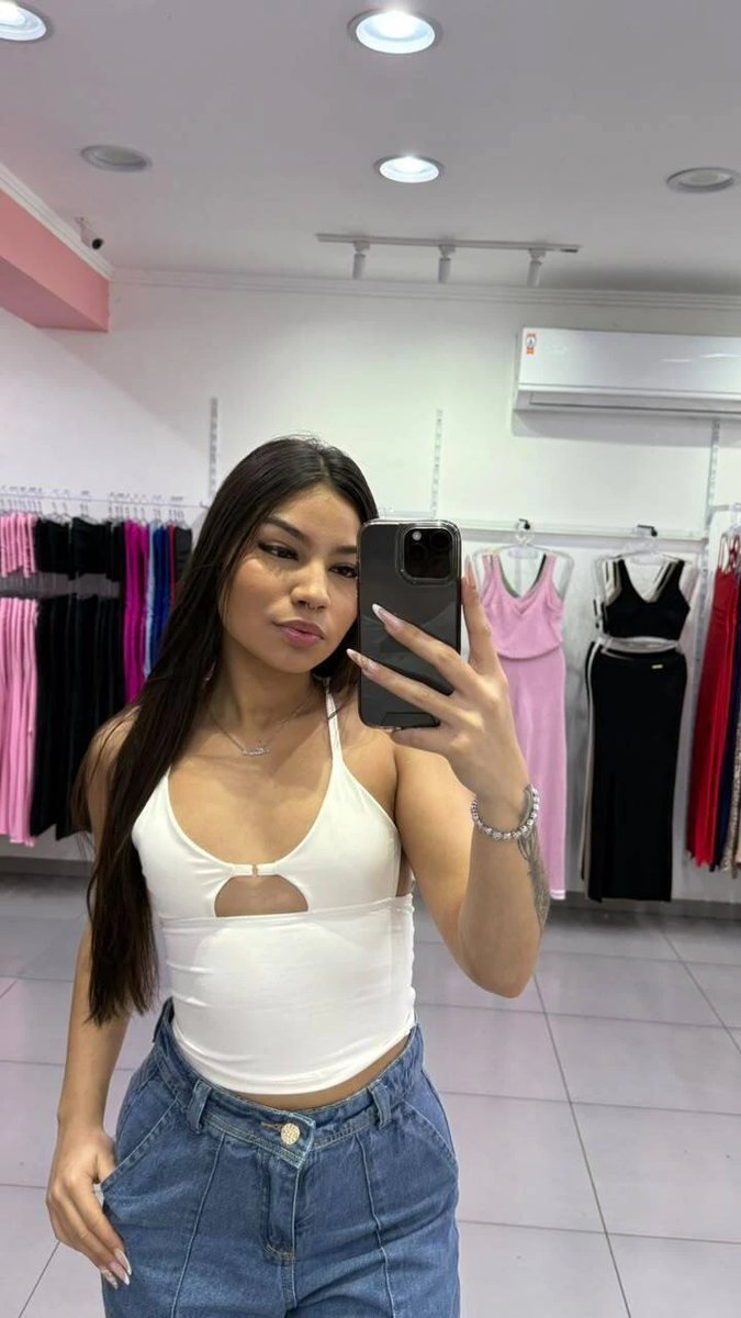 Cropped Poliamida Alça Fina Detalhe Argolinha No Peito Off White