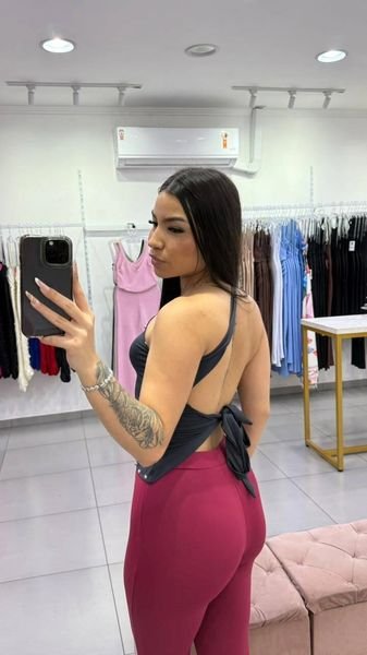 Blusa Assimétrica Com Costas Aberas E Strass Prata Preta