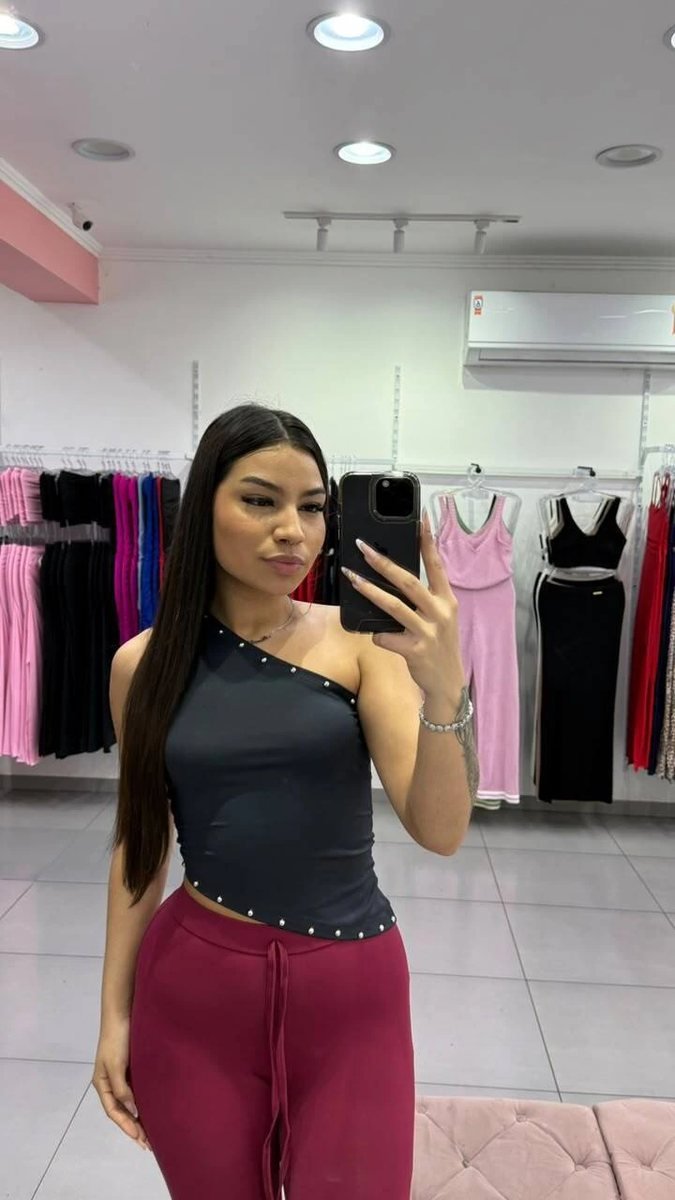 Blusa Assimétrica Com Costas Aberas E Strass Prata Preta, foto 2