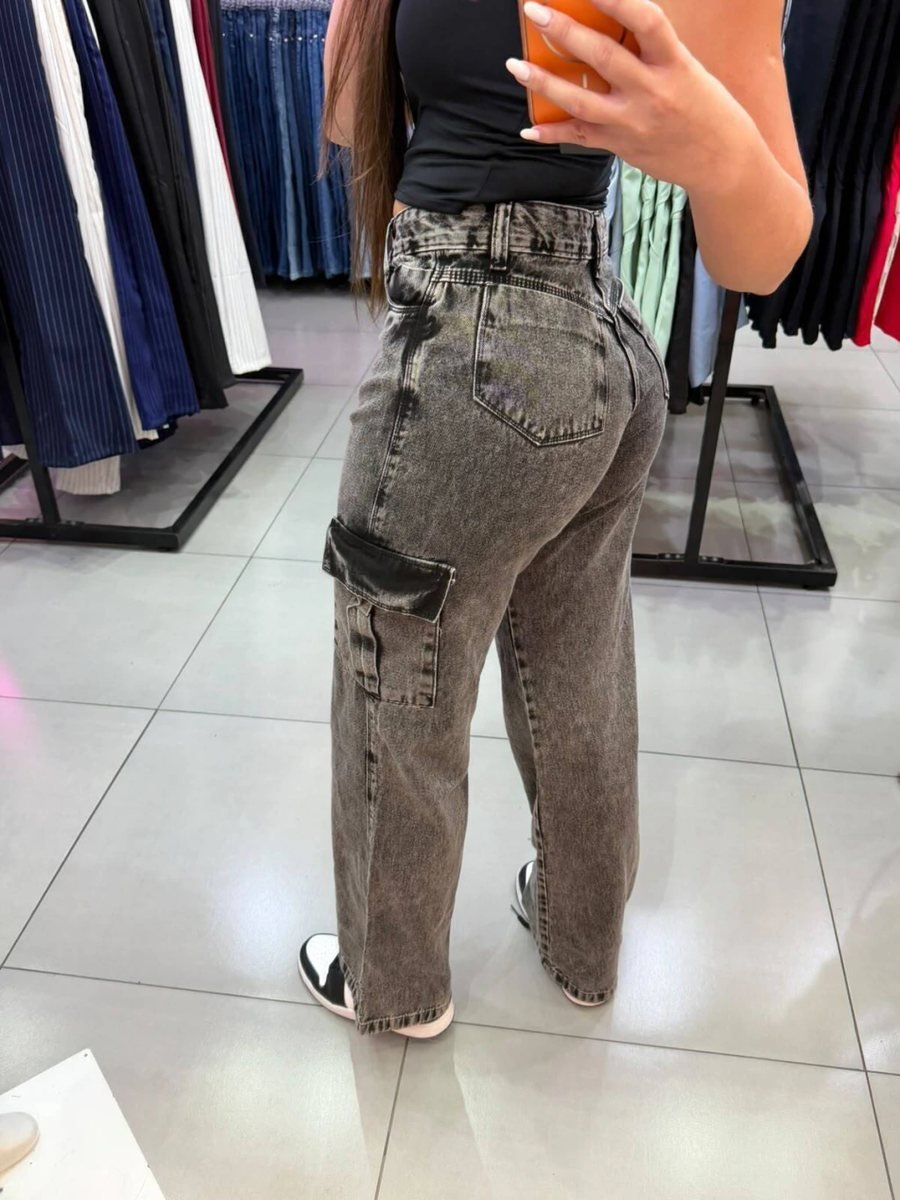 Calça Wide Cargo Com Bolço Na Lateral Grafite, foto 2