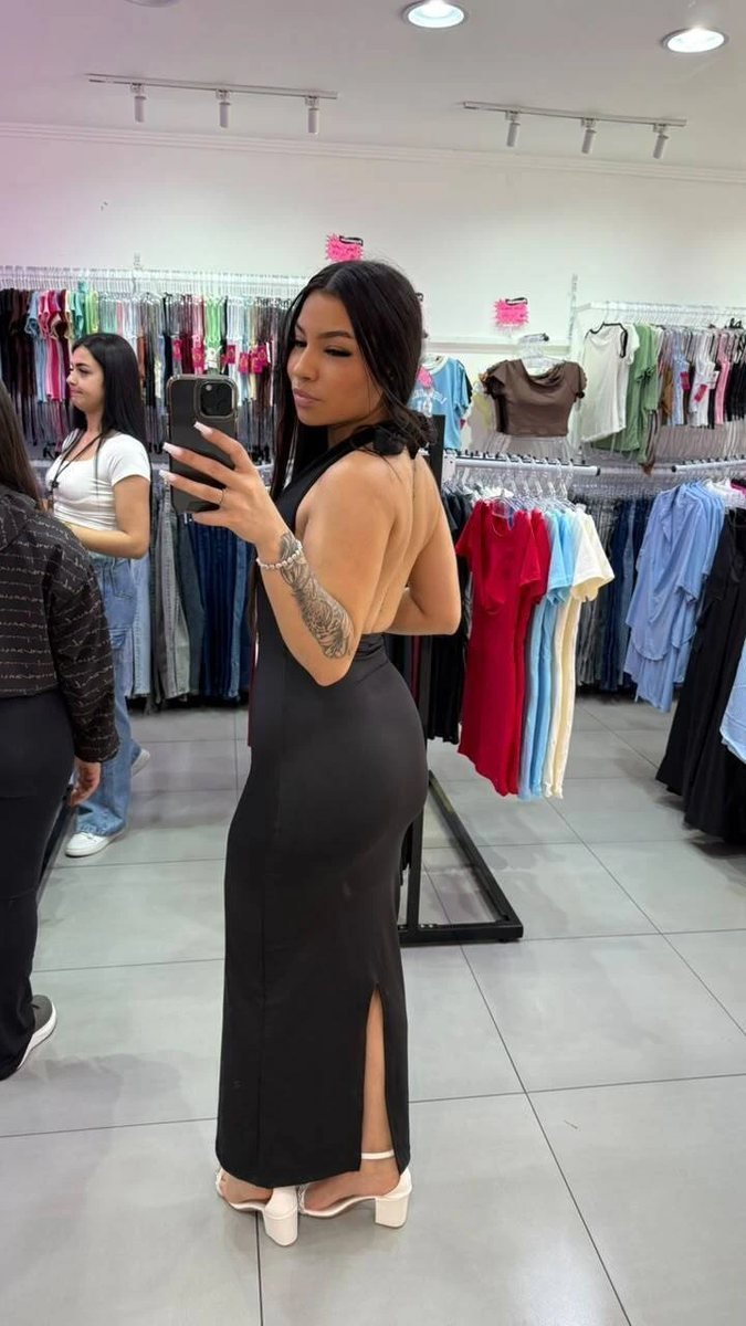 Vestido Suplex Com Decote no Peito e Amarração no Pescoço Preto, foto 2